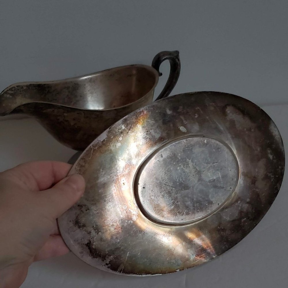 Lot of 2 Vintage SILVER PLATED Gravy Sauce Boat and Tray time patina Silverplate - Picture 12 of 14